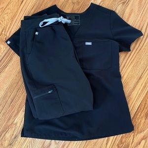 Black figs scrubs set